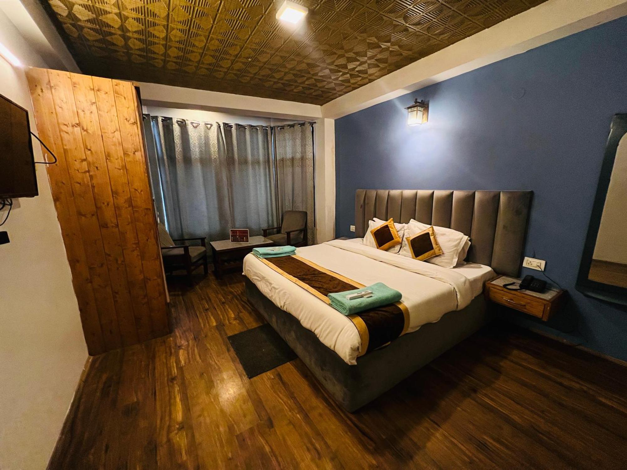 Hotel Green Link -#Near Volvo Bus Stand #Mountain View #River View #Open Terrace Manāli Eksteriør bilde